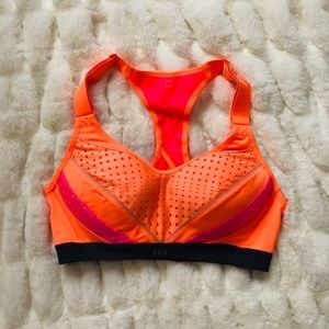 Victoria’s Secret VSX Adjustable Straps Sport Bra